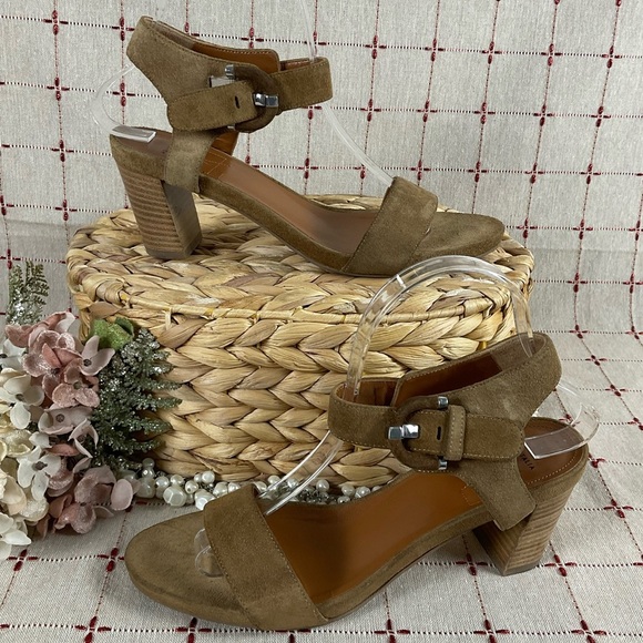Aquatalia Shoes - Aquatalia Brown Suede Ankle Wrap Heeled Sandals Size 8 PreLoved Ankle Buckle